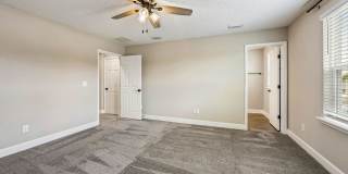 Immaculate 4 bedroom, 2.5 bathroom home with a dedicated office, spacious loft, and 2,648 square feet of living space Gallery 19