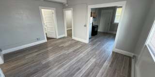 2 Bedroom Apartment - 1510 1/2 Harrison Street Gallery 1