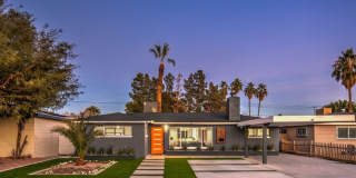 Vibrant, fully-furnished home near downtown with modern updates, pool & spa with flexible stay options! Gallery 9