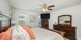 202 Wainwright Drive Gallery 25