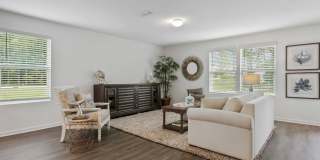 Loggia Pointe Gallery 9