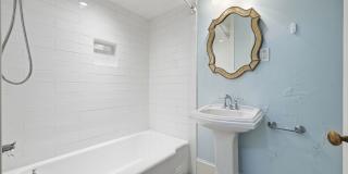 Gorgeous Home in Downtown Lillington! Gallery 36