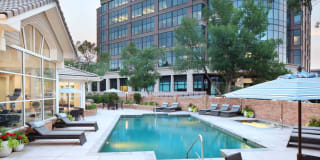 Carriage Place Gallery 27