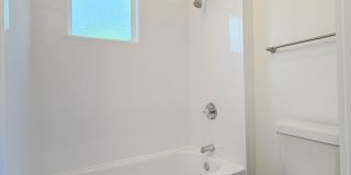 Historic Saint Elmo Charm with Modern Updates – 2 Bed, 2 Bath - Half Off Your First Month's Rent! Gallery 11