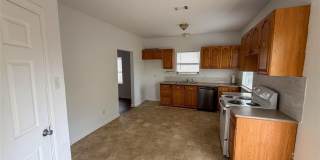 114 E Hull Street Gallery 11