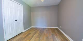 Price Change! 3 Bedroom 2 Bathroom- Pets Considered! Gallery 8
