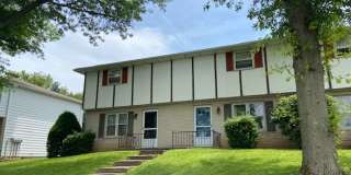 Town Home in York Township Gallery 1