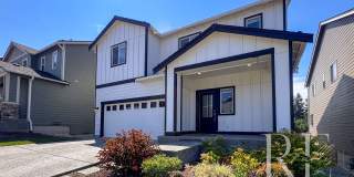 Spacious 5-Bedroom Home with Modern Layout, Natural Light & Park Access Gallery 3