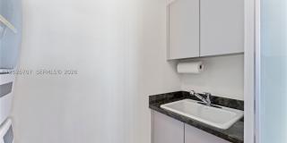 5959 Collins Ave Gallery 16
