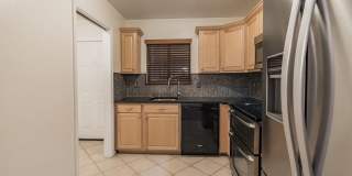 2811 LEE OAKS Court Gallery 7