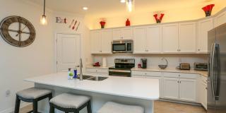 ** 4/3 HEATED POOL AND SPA FURNISHED HOME MODERN IN HIGHLY DESIRED NORTH NAPLES *** AVAILABLE STARTING APRIL-NOVEMBER 2026  LONGER TERM OR SHORT TERM 3 MONTHS OR MORE ** Gallery 53