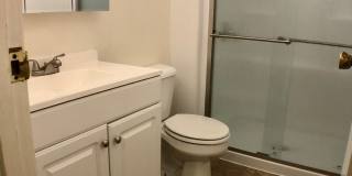 2 Bed/1 Bath overlooking Iuka Ravine Gallery 16