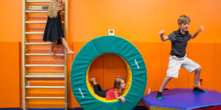 251 Dekalb Gallery 22