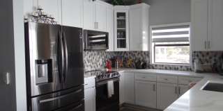 Luxury Condo for Rent Gallery 6
