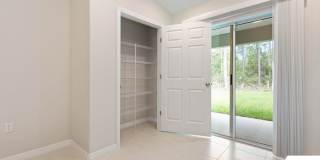 LIKE NEW 3/2/1 TOWNHOUSE IN BEAUTIFUL SEMINOLE WOODS Gallery 17