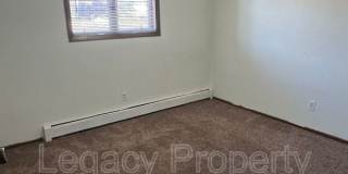 305 E Expressway Gallery 7