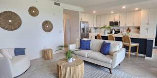 Annual UNFURNISHED or FURNISHED for your convenience: 2 Bedroom 2 Bathroom 2nd Floor Elevator access Condo in Wellen Park with GOLF MEMBERSHIP available! Gallery 12