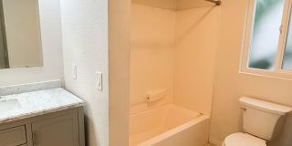 5252 Orange Avenue #611 Gallery 21