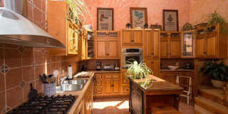 608 CHARLES AVE Gallery 17