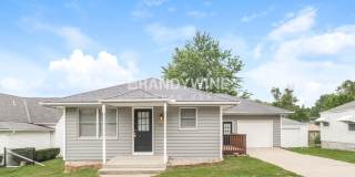 402 Maple Avenue Gallery 1