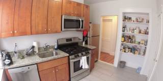 Charming 4 Bedroom-No Broker  Fee Gallery 5