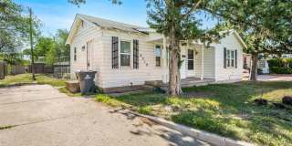 Two bedroom house for lease Gallery 1