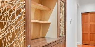 Fully Furnished Newly Remodeled Condo Downtown Gallery 4