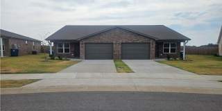 Nice Newer Duplexes Near XNA and Bentonville Gallery 11