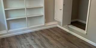 2 story 2 Bed 1 Bath - 2 Parking - Water Paid Gallery 16