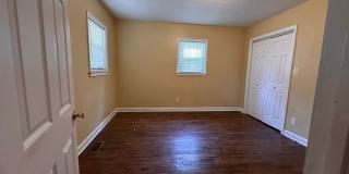 Charming 2-Bedroom Home in Maryville City Gallery 10