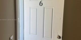 7535 NE 2nd Ct Gallery 9