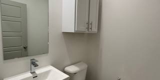 Large 3 Bed 2.5 Bath Duplex Includes Office Space (See Contact Info Below) Gallery 47