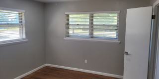 Remodeled 3 bedroom 2 bathroom house with 2 car garage and fenced yard Gallery 13