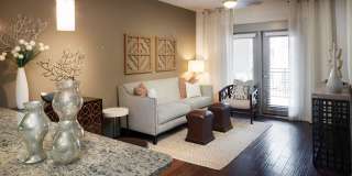 Alma on Maple Gallery 13