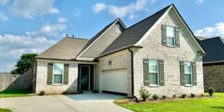 5560 Lakeside Circle West Gallery 1