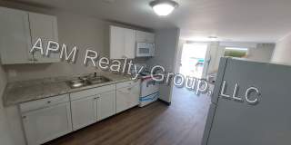 Renovated two bedroom near Harden Street Gallery 1