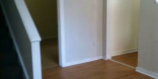 ***South Side Duplex Apartment For Rent * Pet Friendly * Walk to E. Carson St. * Available Now * Renovated *** Gallery 4