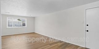 1055 Betts St NE Gallery 12