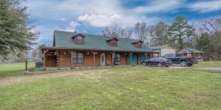 Rental with Country Living at its Finest Gallery 1