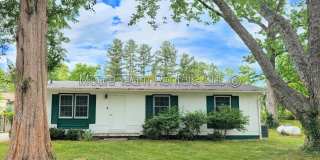 3 Bed / 1 Bath House Gallery 1