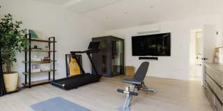 408 Westbourne Dr Gallery 33
