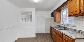 11076 ESSEX Avenue Gallery 13