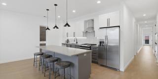 5824 N Lincoln Avenue Gallery 2