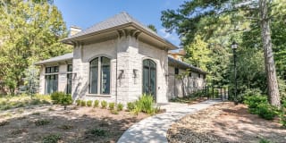 1401 West Paces Gallery 41