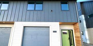 2328-32 Shorthorn Ave. - Burnham Ranch Building 2 Gallery 1