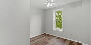 Beautifully remodeled 6 BR, 1.5 Bath brick home on level double-lot in Wilkinsburg! Gallery 24