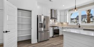 Modern Comfort in the Heart of Johns Island Gallery 14