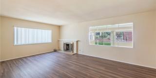 1443 E Gladwick Gallery 6