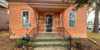 523 W 2nd- 3 bedroom house Gallery 1