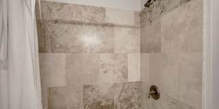 Lovely Pearl St. Condo 1 BDR/1 BA Downtown Boulder Gallery 23